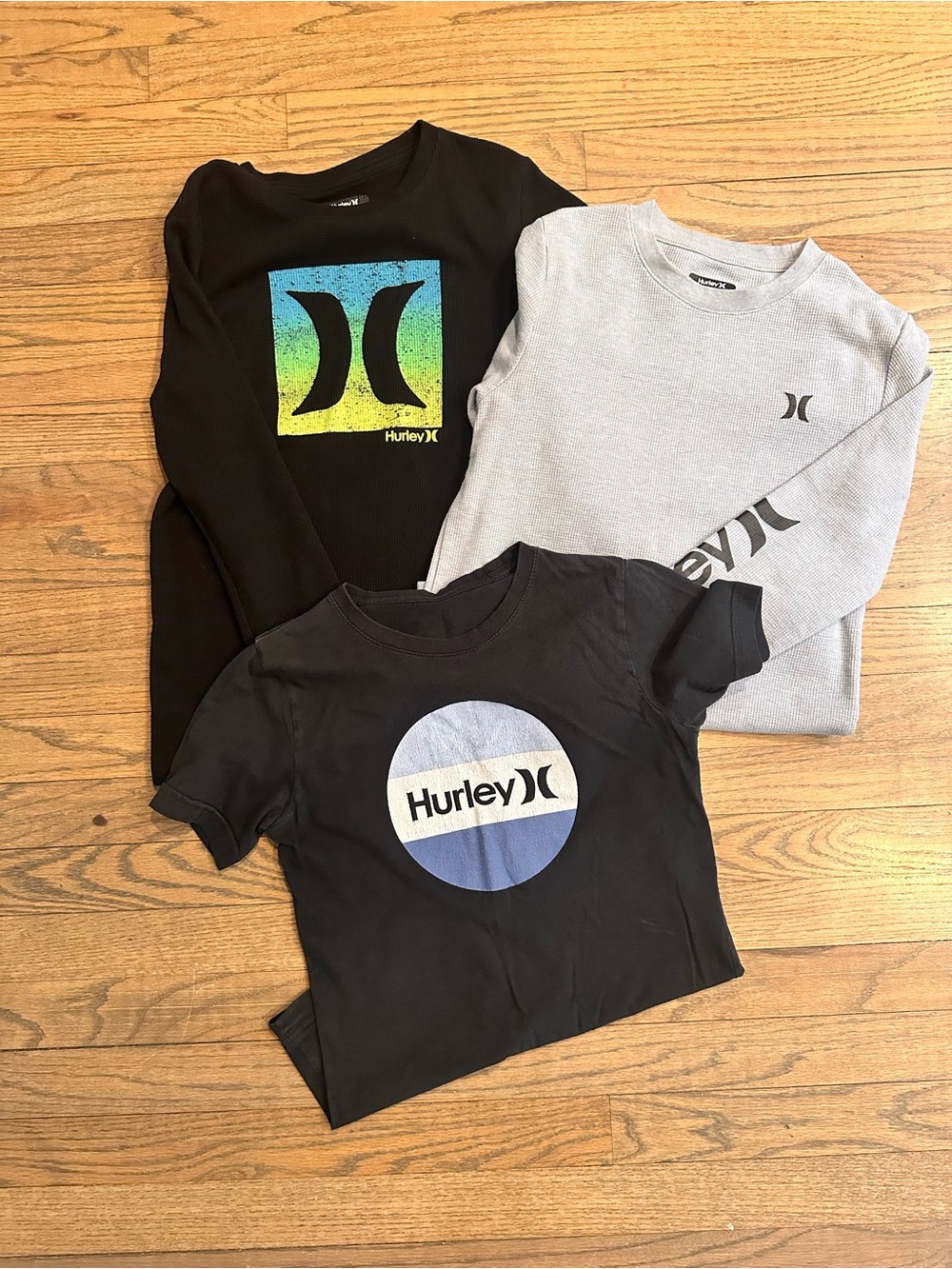 Hurley Black & Gray Logo Tee and Long-Sleeve Set. Boys 10/12